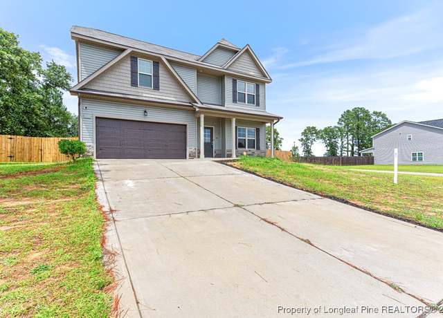 Property at 10 N Dakota Ct, Spring Lake, NC 28390, 4 beds, 2.5 baths
