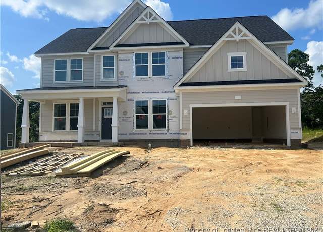Property at 644 Cresswell Moor Way, Fayetteville, NC 28311, 5 beds, 3 baths