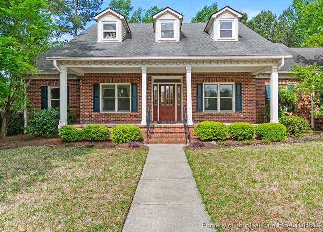 Property at 335 Wagoner Dr, Fayetteville, NC 28303, 5 beds, 4.5 baths