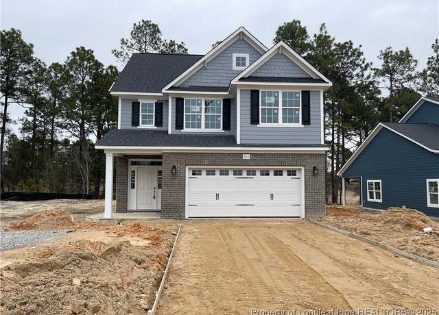 Property at 501 Watauga Ln, Aberdeen, NC 28315, 4 beds, 2.5 baths