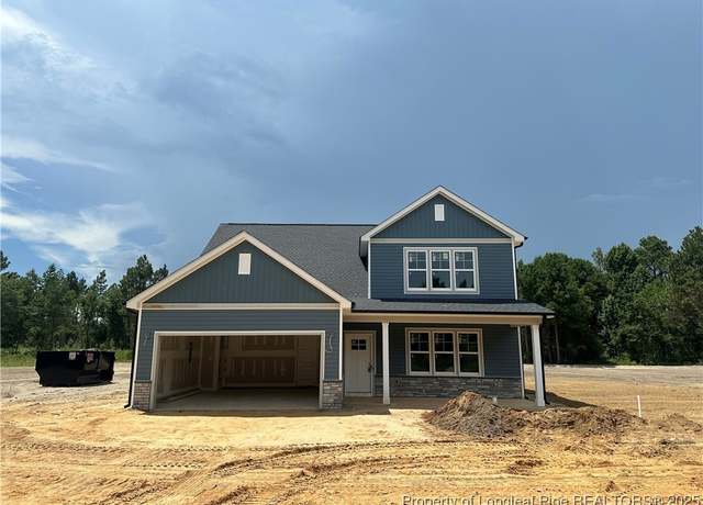 Property at 3099 South River School Rd, Wade, NC 28395, 4 beds, 2.5 baths