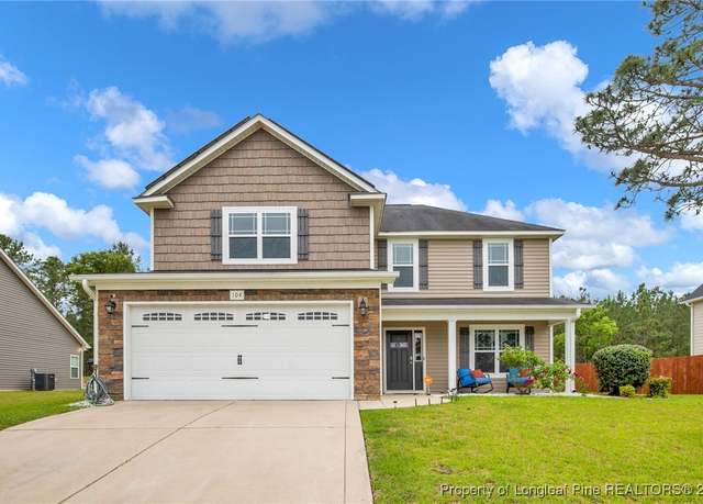 Property at 104 Parkview Ln, Lillington, NC 27546, 4 beds, 2.5 baths