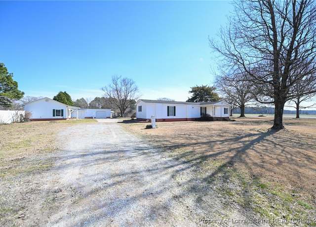 Property at 1283 Savannah Hill Rd, Dunn, NC 28334, 3 beds, 2.5 baths
