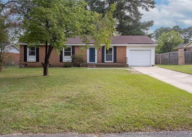 Property at 5475 Lazybrook Ct, Fayetteville, NC 28314, 3 beds, 1.5 baths