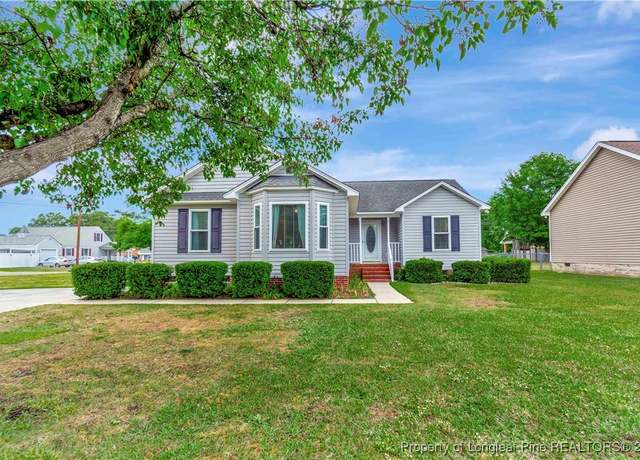 Property at 1501 E 6th St, Lumberton, NC 28358, 3 beds, 2 baths