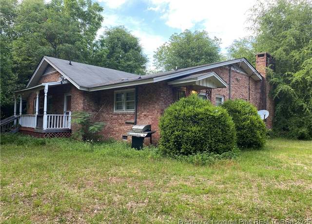 Property at 4734 S Main St, Hope Mills, NC 28348, 3 beds, 3 baths