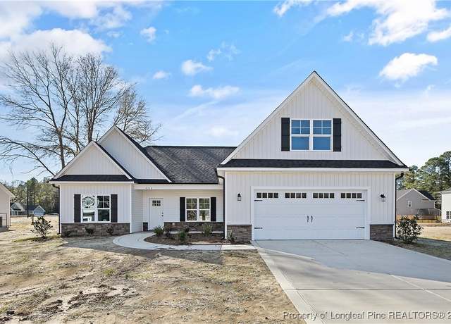 Property at 4114 Indian Summer Way, Hope Mills, NC 28348, 4 beds, 3 baths