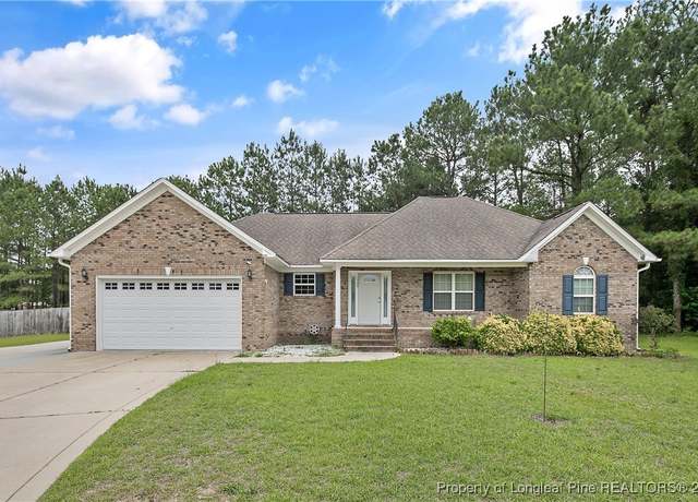 Property at 1709 Secretariat Pl, Hope Mills, NC 28348, 3 beds, 2 baths