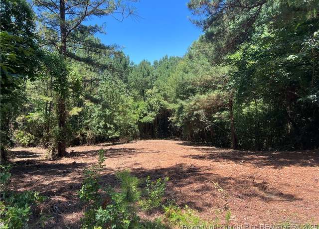 Property at 521 Dashland Dr, Fayetteville, NC 28303