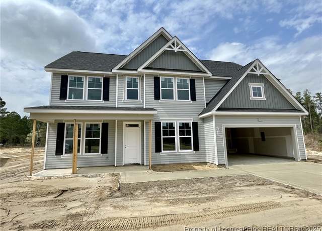 Property at 305 Pinnacle Ct, Raeford, NC 28376, 4 beds, 3 baths