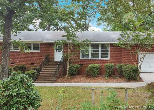 Property at 607 Oakdale Dr, Fayetteville, NC 28311, 3 beds, 2 baths