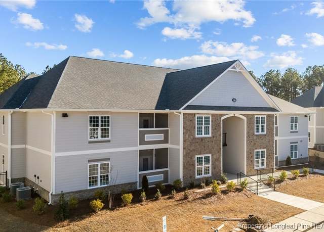 Property at 240 Gallery Dr #102, Spring Lake, NC 28390, 2 beds, 2 baths