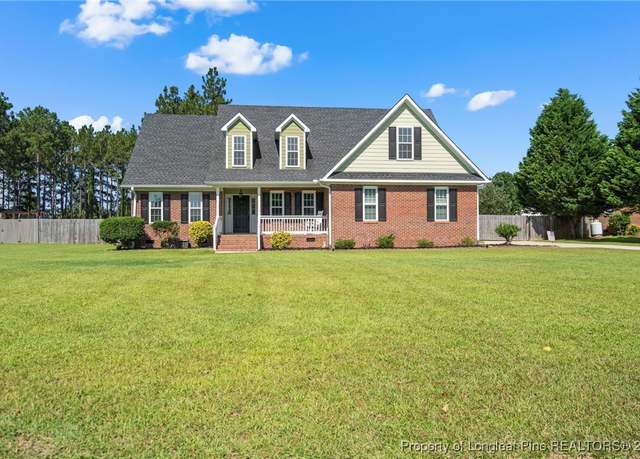 Property at 114 Terrier Way, Raeford, NC 28376, 4 beds, 2.5 baths