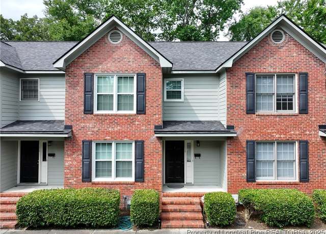 Property at 114 Brett Ct, Fayetteville, NC 28305, 2 beds, 2.5 baths
