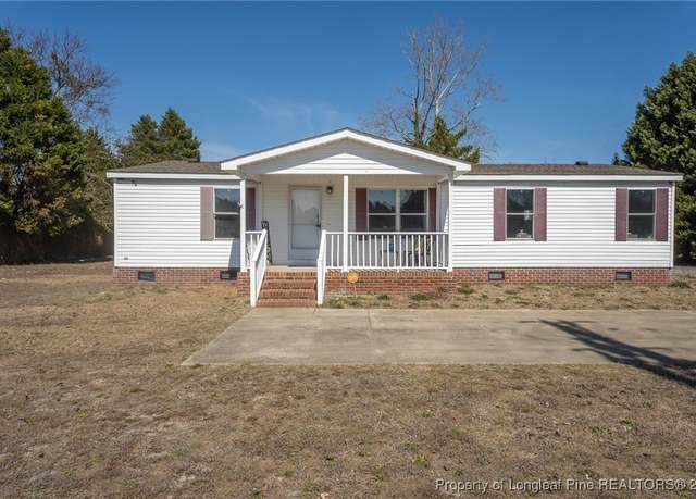 Property at 4449 Pleasant View Dr, Fayetteville, NC 28312, 3 beds, 2 baths