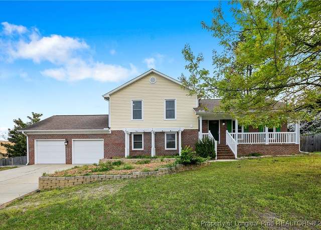 Property at 2399 Lincolnshire Pl, Fayetteville, NC 28306, 4 beds, 3 baths