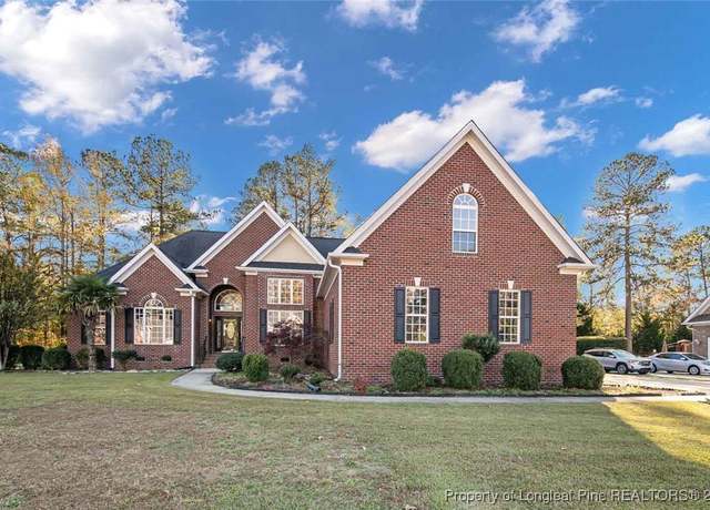 Property at 363 Kimberwicke Dr, Fayetteville, NC 28311, 5 beds, 3 baths