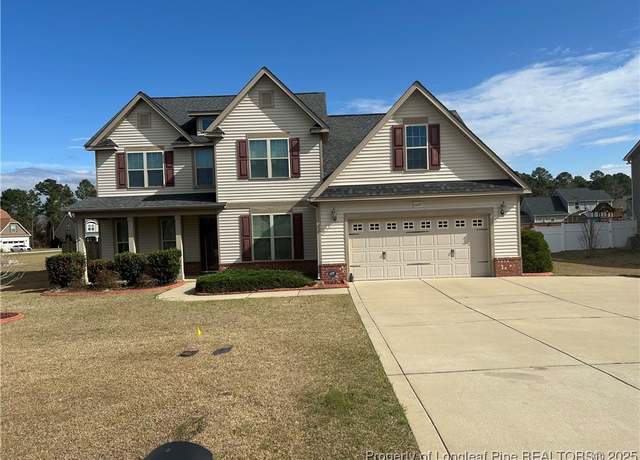 Property at 6605 Stillwood Dr, Hope Mills, NC 28348, 5 beds, 3.5 baths