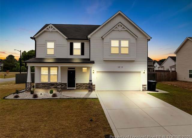 Property at 1307 Water Leaf Dr, Fayetteville, NC 28314, 4 beds, 2.5 baths