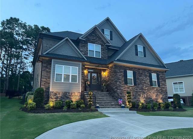 Property at 2904 Hampton Ridge Rd, Fayetteville, NC 28311, 5 beds, 3 baths