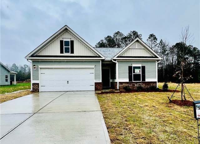 Property at 1594 Old Barn Rd, Fayetteville, NC 28312, 3 beds, 2.5 baths