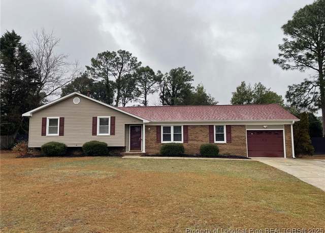 Property at 5920 Bishopgate Pl, Fayetteville, NC 28304, 3 beds, 2 baths