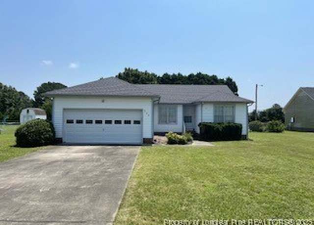 Property at 334 Grape Arbor Dr, Fayetteville, NC 28312, 3 beds, 2 baths