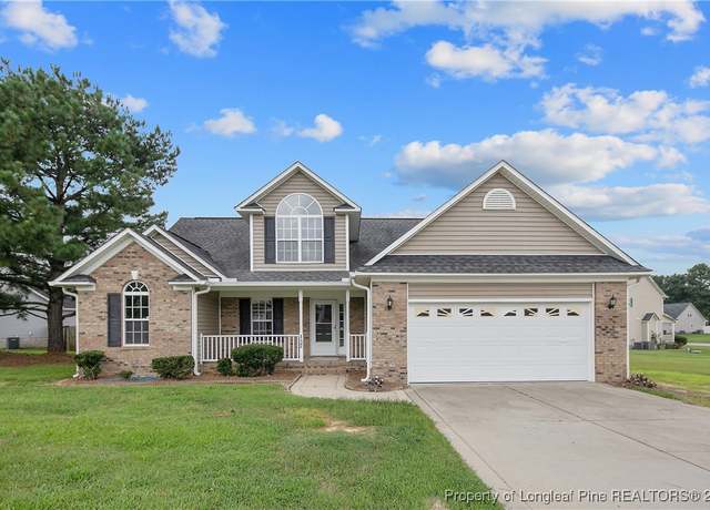 Property at 152 Sandspur Ct, Raeford, NC 28376, 4 beds, 3 baths
