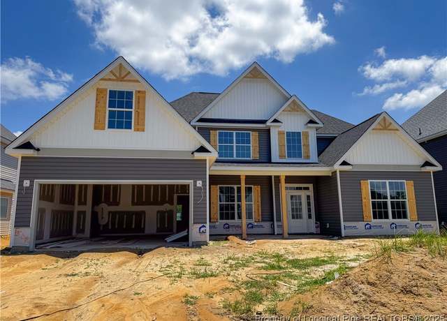 Property at 1806 Smith Farm St, Fayetteville, NC 28306, 5 beds, 3.5 baths