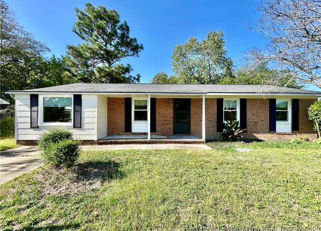 Property at 5929 Spinner Rd, Hope Mills, NC 28348, 3 beds, 1.5 baths