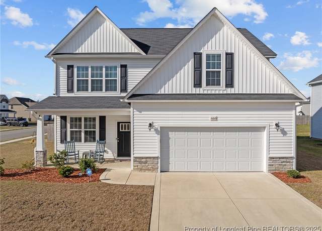 Property at 1660 Stackhouse Dr, Fayetteville, NC 28314, 4 beds, 3 baths