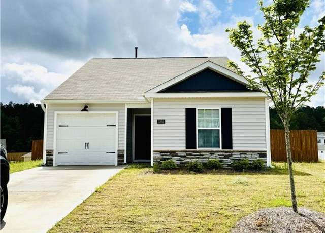 Property at 3202 Finch Ct, Sanford, NC 27332, 3 beds, 2 baths