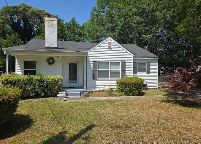 Property at 140 W Circle Ct, Fayetteville, NC 28301, 2 beds, 2 baths