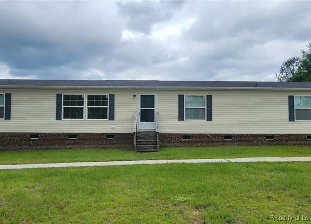 Property at 104 Hillcreek Dr, Parkton, NC 28371, 4 beds, 2 baths