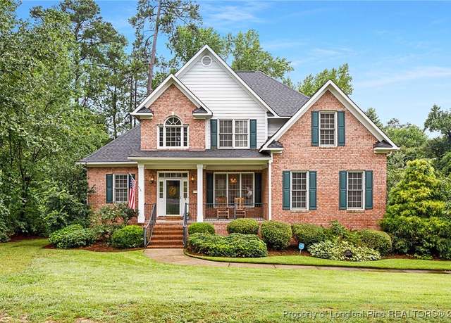 Property at 2615 S Edgewater Dr, Fayetteville, NC 28303, 4 beds, 3.5 baths