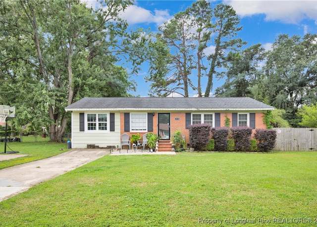 Property at 3238 Periwinkle Dr, Fayetteville, NC 28306, 3 beds, 2 baths