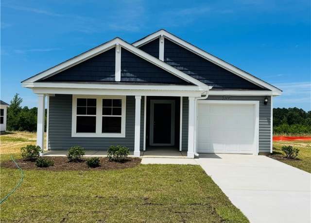 Property at 329 Dartmoor Ln, Raeford, NC 28376, 3 beds, 2 baths