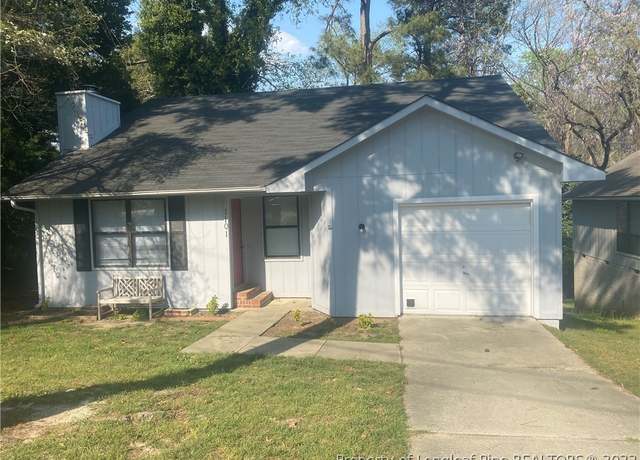 Property at 1101 Odom Dr, Fayetteville, NC 28304, 3 beds, 2 baths