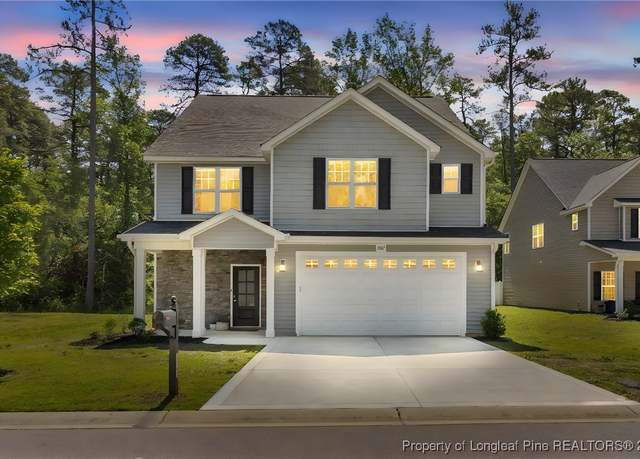 Property at 607 Rempstone Ln, Fayetteville, NC 28311, 4 beds, 3.5 baths