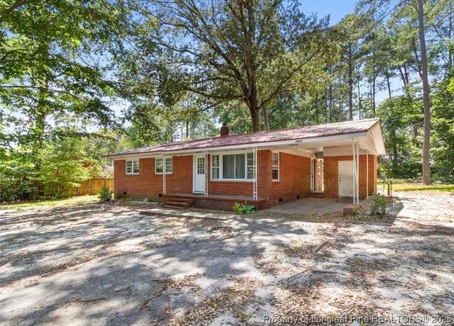 Property at 3513 Greenwood Dr, Fayetteville, NC 28311, 3 beds, 1.5 baths