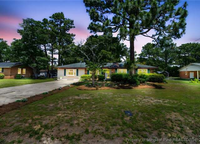 Property at 1000 Kaywood Dr, Fayetteville, NC 28311, 3 beds, 2 baths