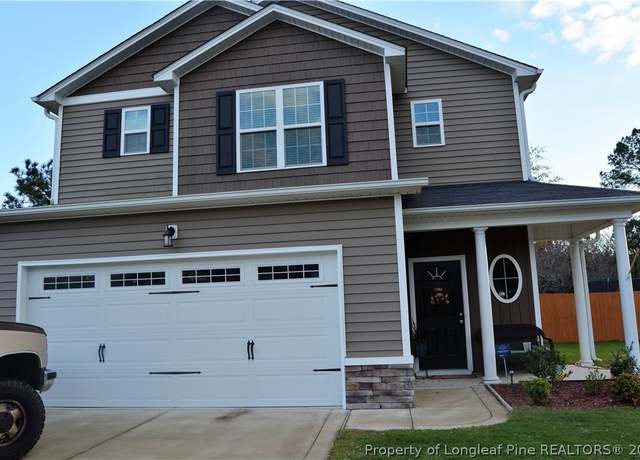 Property at 4813 Cedar Pass Dr, Hope Mills, NC 28348, 4 beds, 2.5 baths