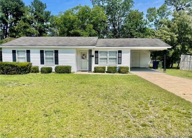 Property at 1719 Merry Oaks Dr, Fayetteville, NC 28304, 3 beds, 1.5 baths