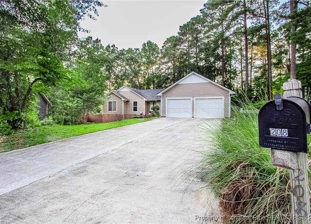 Property at 208 Offing Ct, Fayetteville, NC 28314, 3 beds, 2.5 baths
