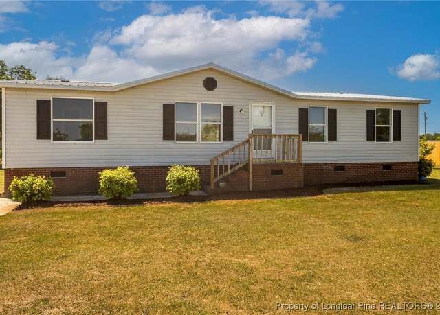 Property at 190 Jordan Dr, Lumberton, NC 28358, 4 beds, 2 baths
