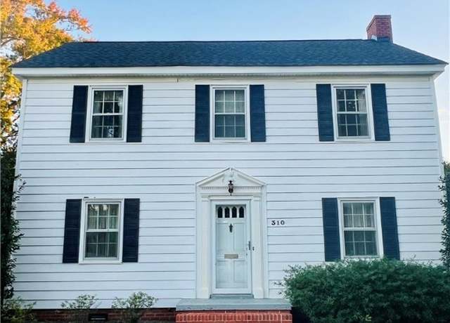 Property at 310 E 19th St, Lumberton, NC 28358, 4 beds, 3.5 baths