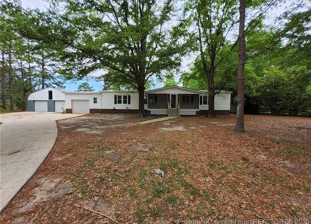 Property at 2043 Fennell Rd, Hope Mills, NC 28348, 3 beds, 2 baths
