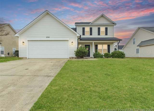 Property at 254 Saint George Dr, Raeford, NC 28376, 3 beds, 2.5 baths