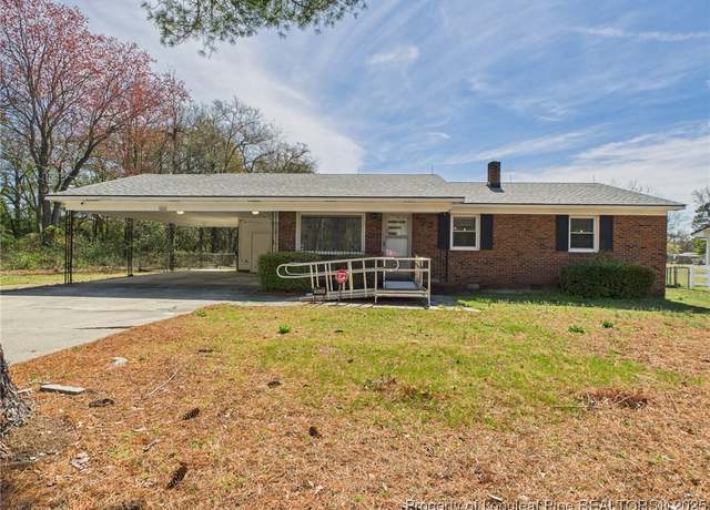 Property at 3739 Camden Rd, Fayetteville, NC 28306, 3 beds, 2.5 baths