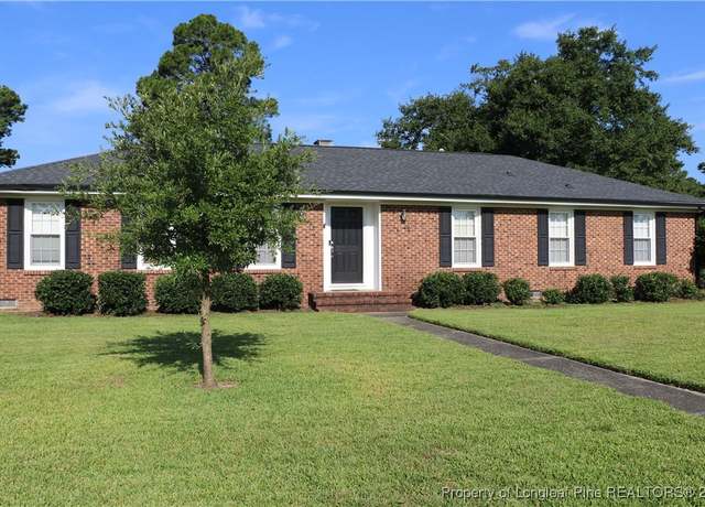 Property at 3590 Rosewood Dr, Lumberton, NC 28358, 4 beds, 2 baths